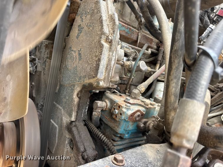 image for item DO2308 2004 International 7400 dump truck