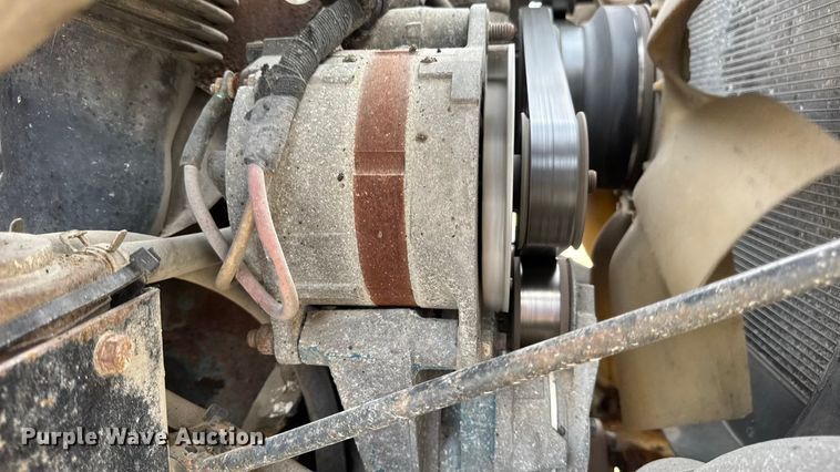 image for item DO2308 2004 International 7400 dump truck