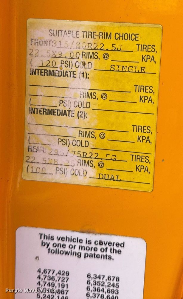 image for item DO2308 2004 International 7400 dump truck