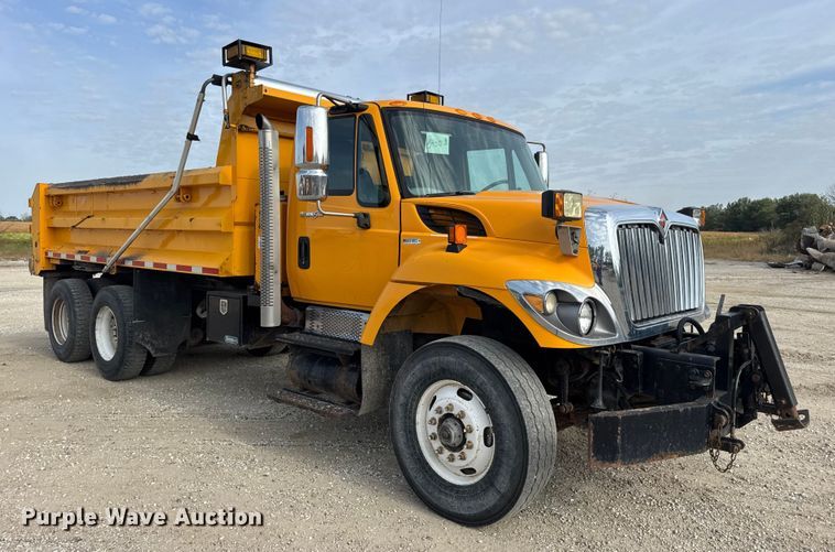 image for item DO2309 2010 International 7500 dump truck