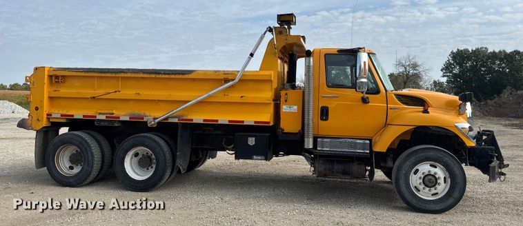 image for item DO2309 2010 International 7500 dump truck