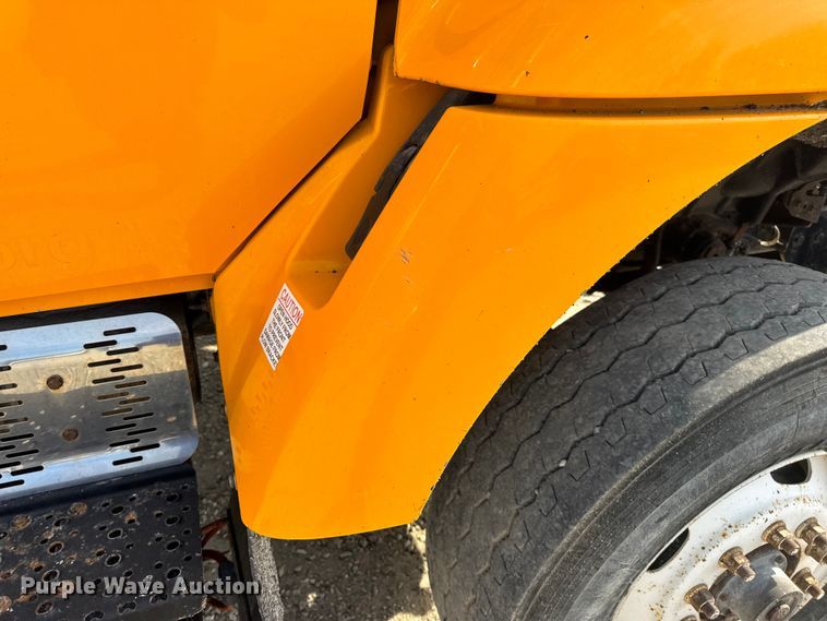 image for item DO2309 2010 International 7500 dump truck