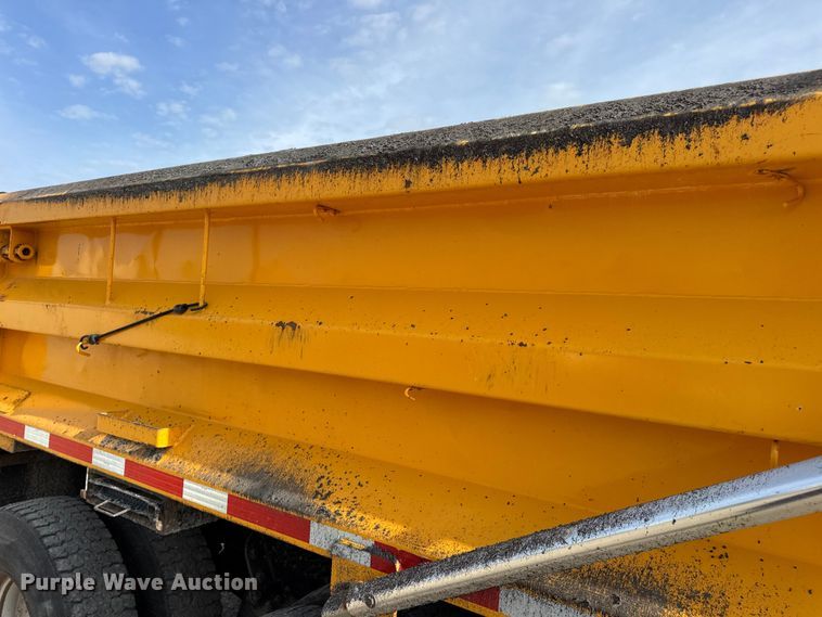 image for item DO2309 2010 International 7500 dump truck