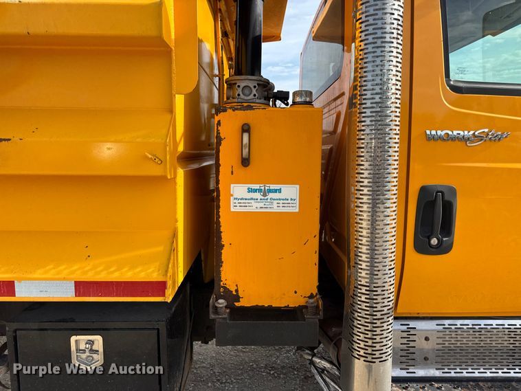 image for item DO2309 2010 International 7500 dump truck