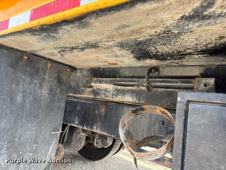 image for item DO2309 2010 International 7500 dump truck