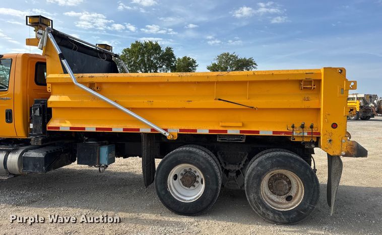 image for item DO2309 2010 International 7500 dump truck