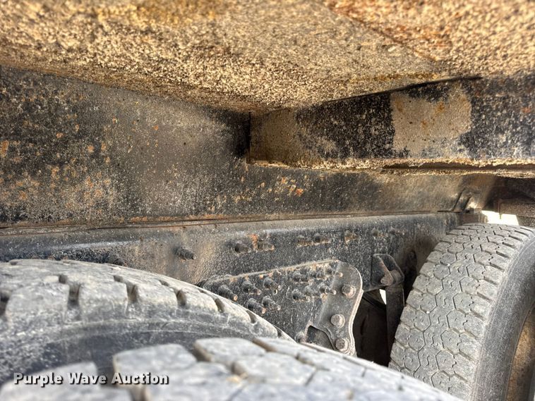 image for item DO2309 2010 International 7500 dump truck