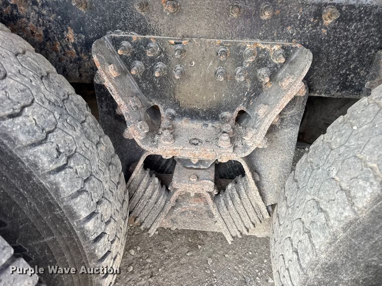 image for item DO2309 2010 International 7500 dump truck