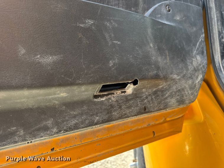 image for item DO2309 2010 International 7500 dump truck