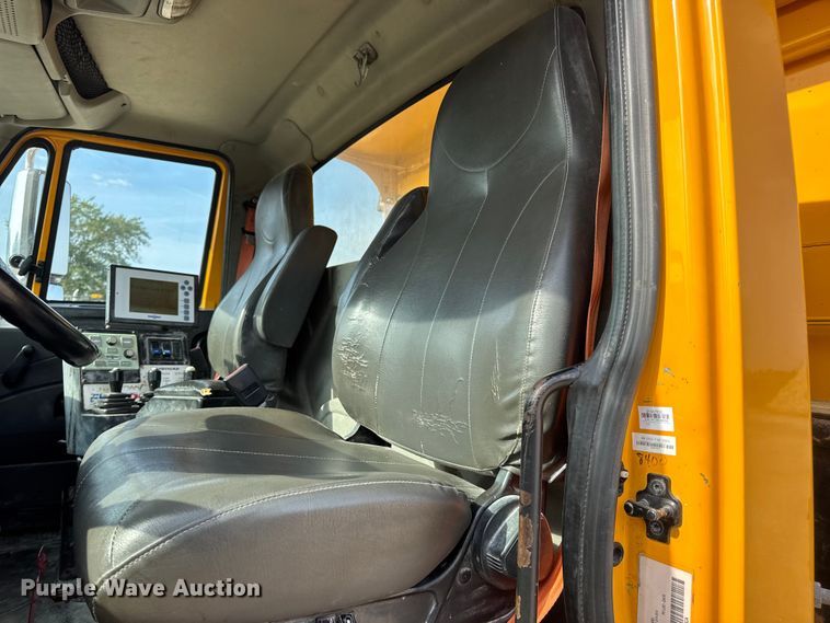 image for item DO2309 2010 International 7500 dump truck