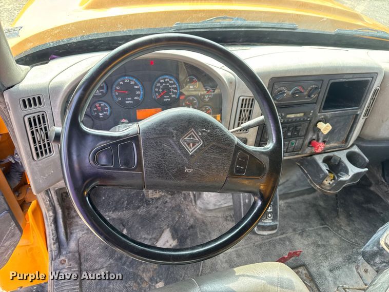 image for item DO2309 2010 International 7500 dump truck