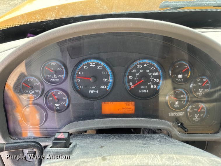 image for item DO2309 2010 International 7500 dump truck