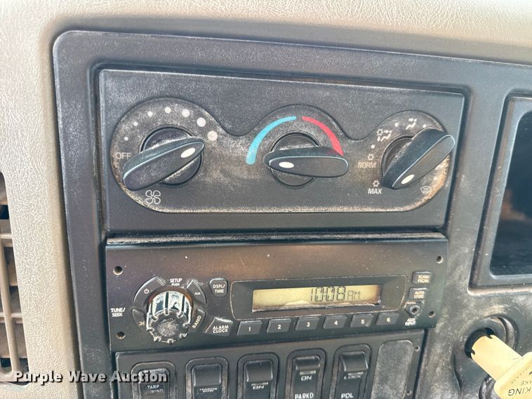 image for item DO2309 2010 International 7500 dump truck