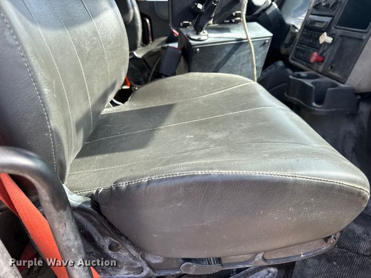 image for item DO2309 2010 International 7500 dump truck