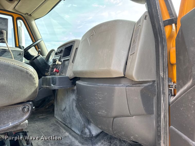 image for item DO2309 2010 International 7500 dump truck