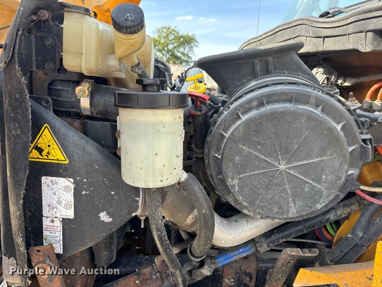 image for item DO2309 2010 International 7500 dump truck