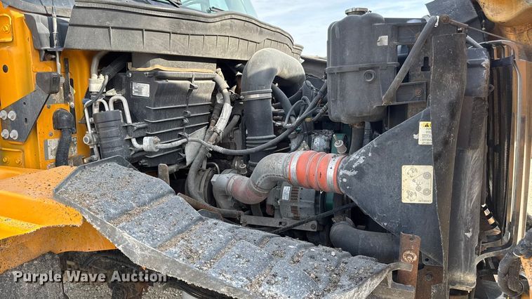 image for item DO2309 2010 International 7500 dump truck