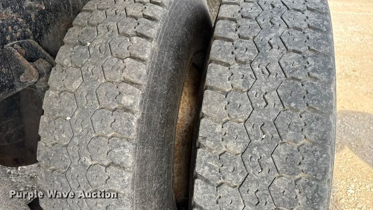 image for item DO2309 2010 International 7500 dump truck