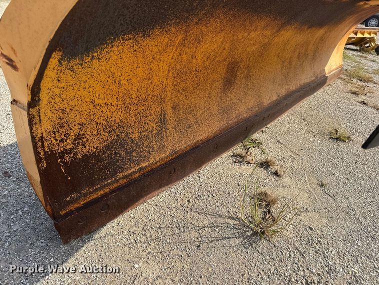 image for item DO2309 2010 International 7500 dump truck