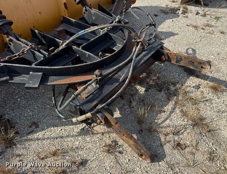 image for item DO2309 2010 International 7500 dump truck