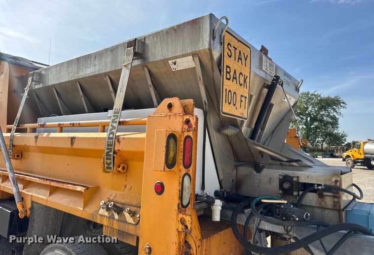image for item DO2310 2006 International 7400 dump truck