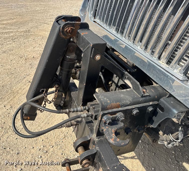 image for item DO2310 2006 International 7400 dump truck