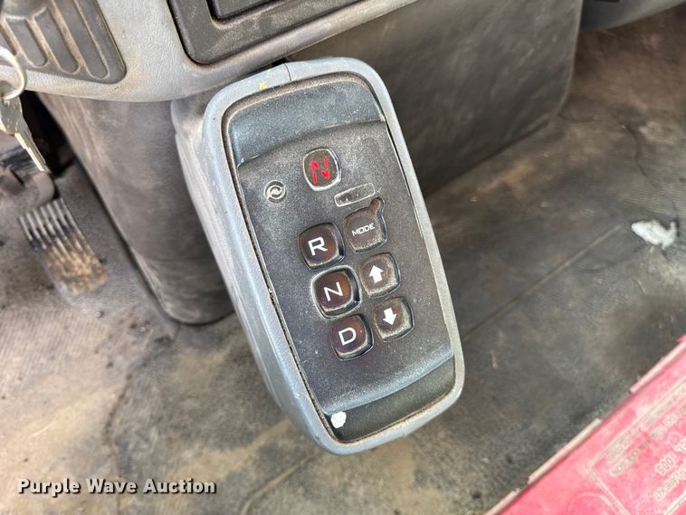 image for item DO2310 2006 International 7400 dump truck