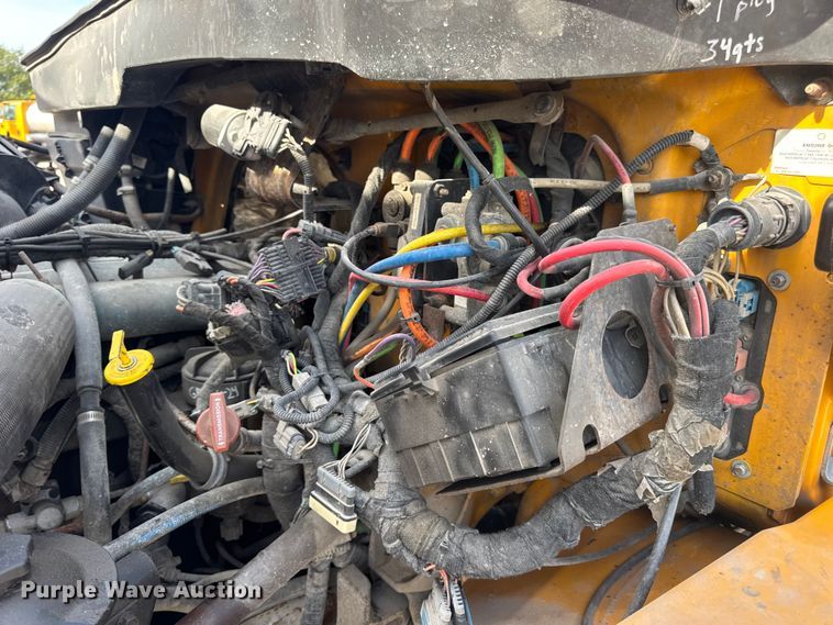 image for item DO2310 2006 International 7400 dump truck