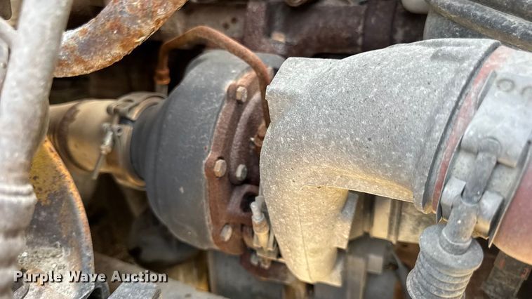 image for item DO2310 2006 International 7400 dump truck