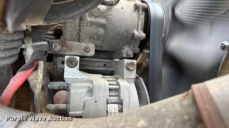 image for item DO2310 2006 International 7400 dump truck