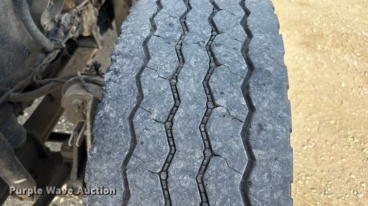 image for item DO2310 2006 International 7400 dump truck