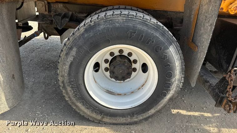 image for item DO2310 2006 International 7400 dump truck