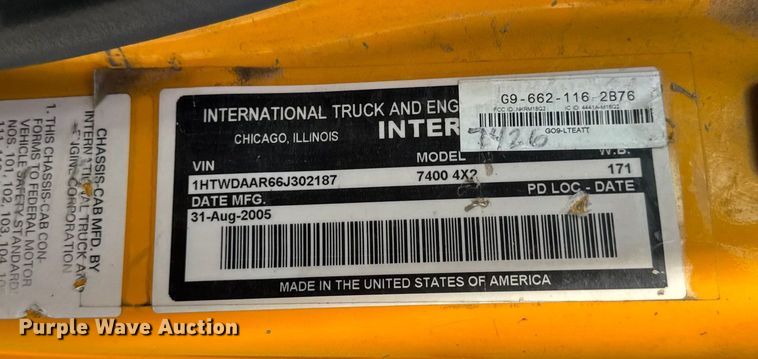 image for item DO2310 2006 International 7400 dump truck