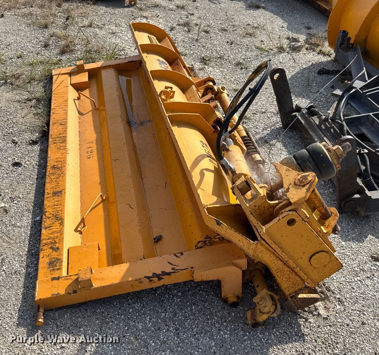 image for item DO2310 2006 International 7400 dump truck