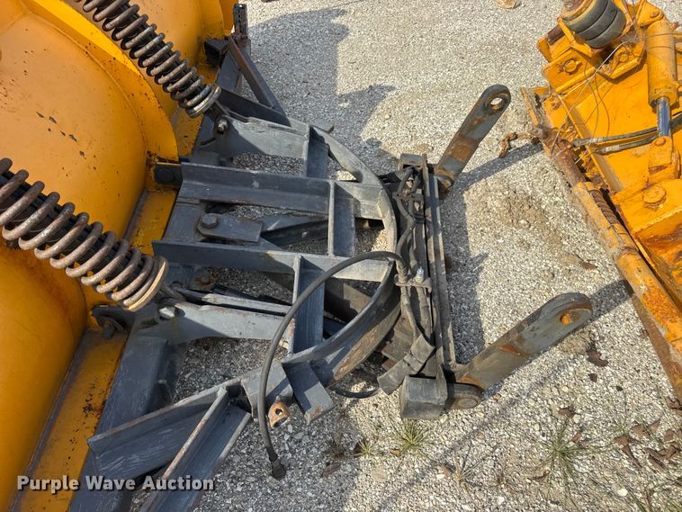 image for item DO2310 2006 International 7400 dump truck