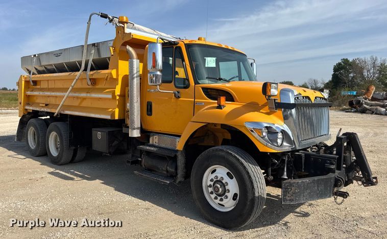 image for item DO2311 2009 International 7500 dump truck