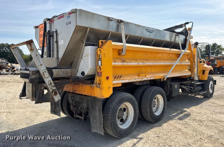image for item DO2311 2009 International 7500 dump truck