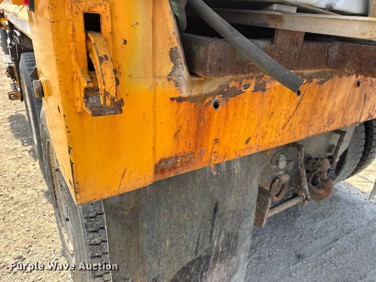 image for item DO2311 2009 International 7500 dump truck