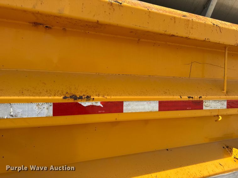 image for item DO2311 2009 International 7500 dump truck