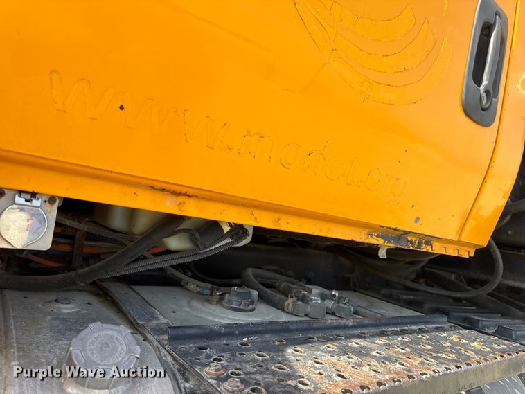 image for item DO2311 2009 International 7500 dump truck