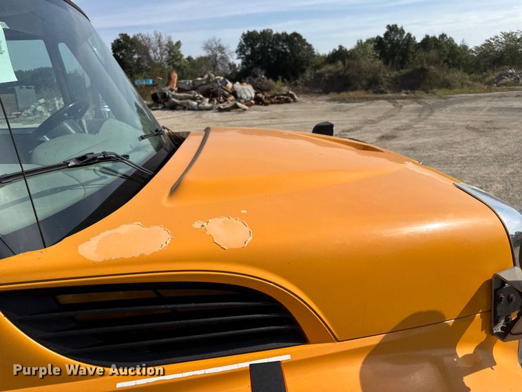 image for item DO2311 2009 International 7500 dump truck