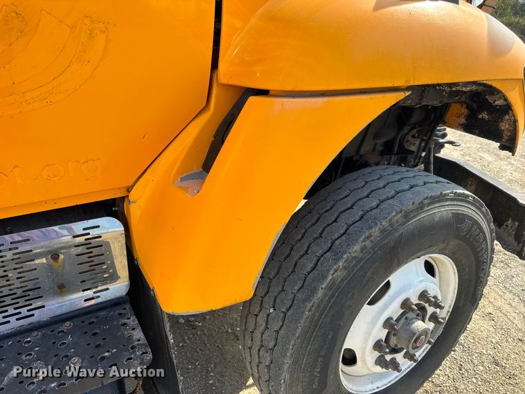 image for item DO2311 2009 International 7500 dump truck