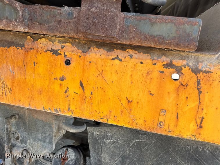 image for item DO2311 2009 International 7500 dump truck