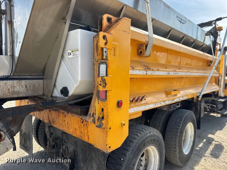 image for item DO2311 2009 International 7500 dump truck