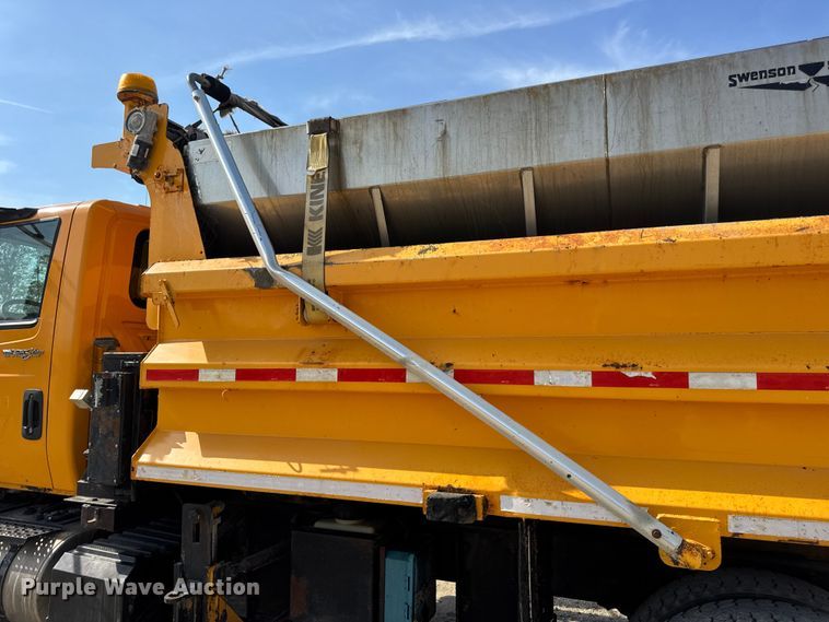 image for item DO2311 2009 International 7500 dump truck