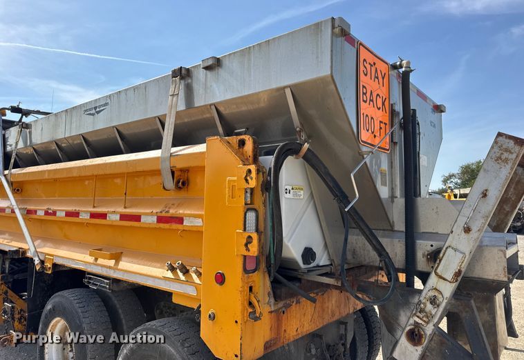 image for item DO2311 2009 International 7500 dump truck