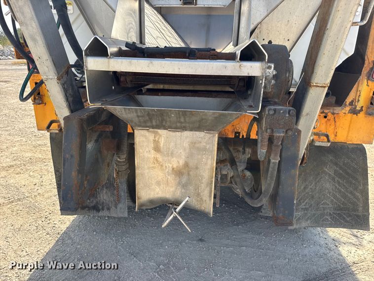 image for item DO2311 2009 International 7500 dump truck