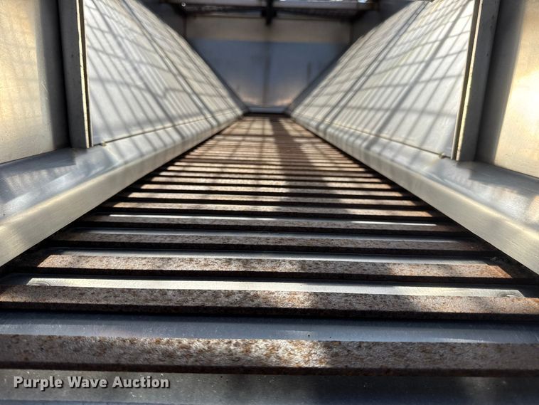 image for item DO2311 2009 International 7500 dump truck