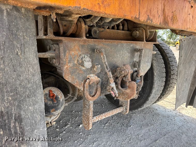 image for item DO2311 2009 International 7500 dump truck