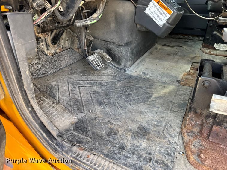 image for item DO2311 2009 International 7500 dump truck